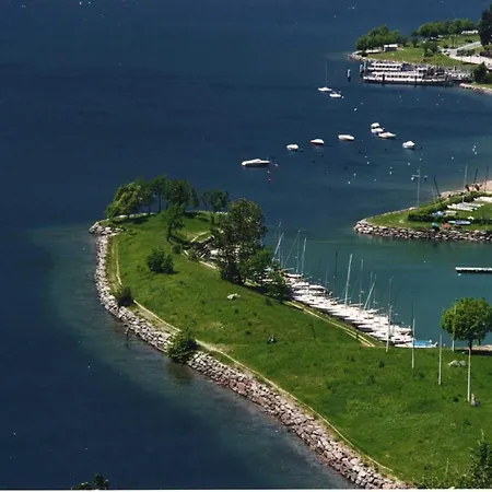 Sunset - Luxury With Pool & Large Private Garden And Parking, Few Steps From The Beach, Ideal For Singles, Couples And A Family *