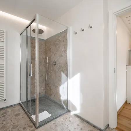 Sunset - Luxury With Pool & Large Private Garden And Parking, Few Steps From The Beach, Ideal For Singles, Couples And A Family Villa