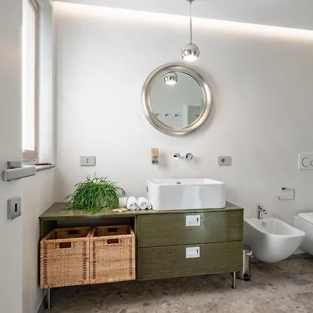 Sunset - Luxury With Pool & Large Private Garden And Parking, Few Steps From The Beach, Ideal For Singles, Couples And A Family Dervio