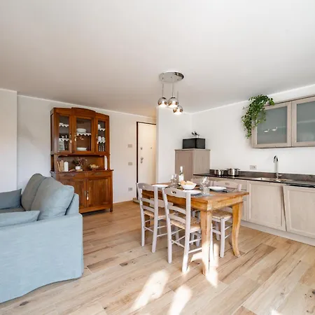 Sunset - Luxury With Pool & Large Private Garden And Parking, Few Steps From The Beach, Ideal For Singles, Couples And A Family Dervio