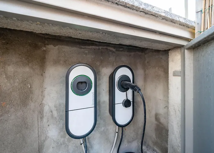 Sunset - Luxury With Pool & Large Private Garden And Parking, Few Steps From The Beach, Ideal For Singles, Couples And A Family Villa