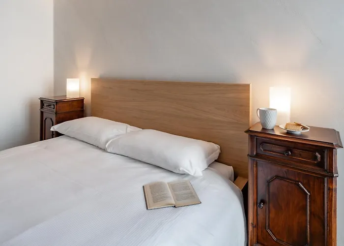 Villa Sunset - Luxury With Pool & Large Private Garden And Parking, Few Steps From The Beach, Ideal For Singles, Couples And A Family Dervio