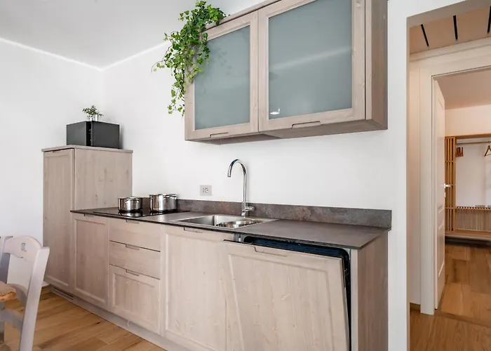 Sunset - Luxury With Pool & Large Private Garden And Parking, Few Steps From The Beach, Ideal For Singles, Couples And A Family *